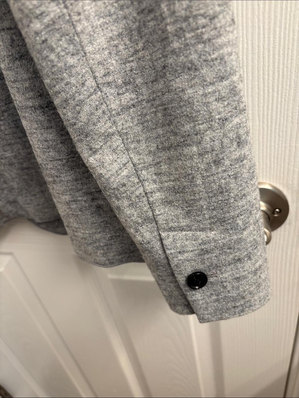 NWT Banana Republic Light Gray Knit/Wool Long and Lean Blazer - Perfect Size 12 - Picture 11 of 16